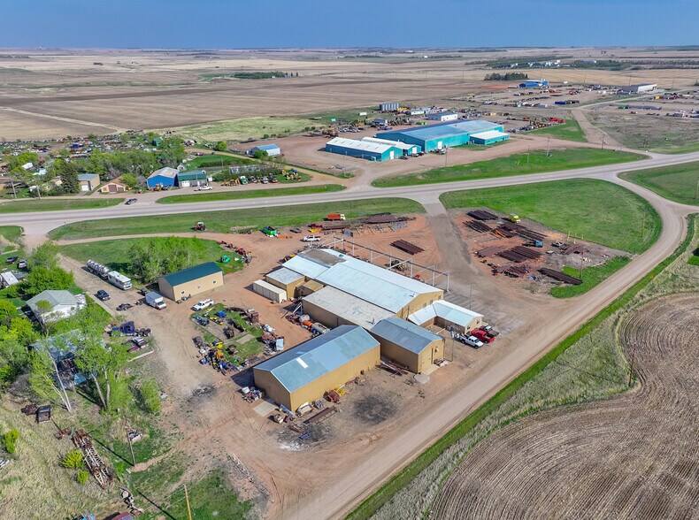6551 State 40 Hwy, Tioga, ND à vendre - Photo principale – Image 1 sur 42