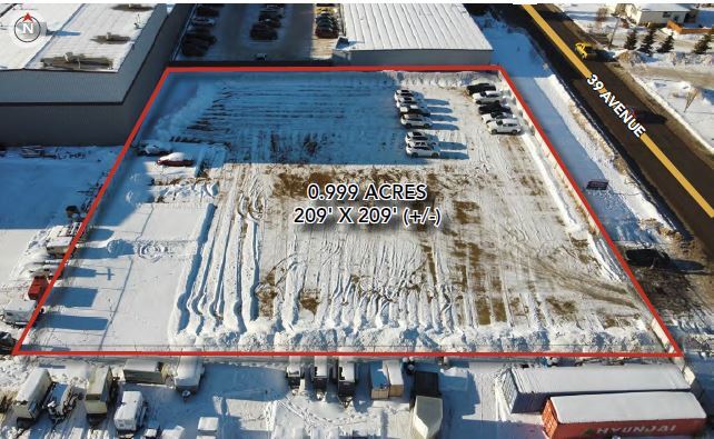 9233 39 Av NW, Edmonton, AB à louer - Photo de l’immeuble – Image 3 sur 11