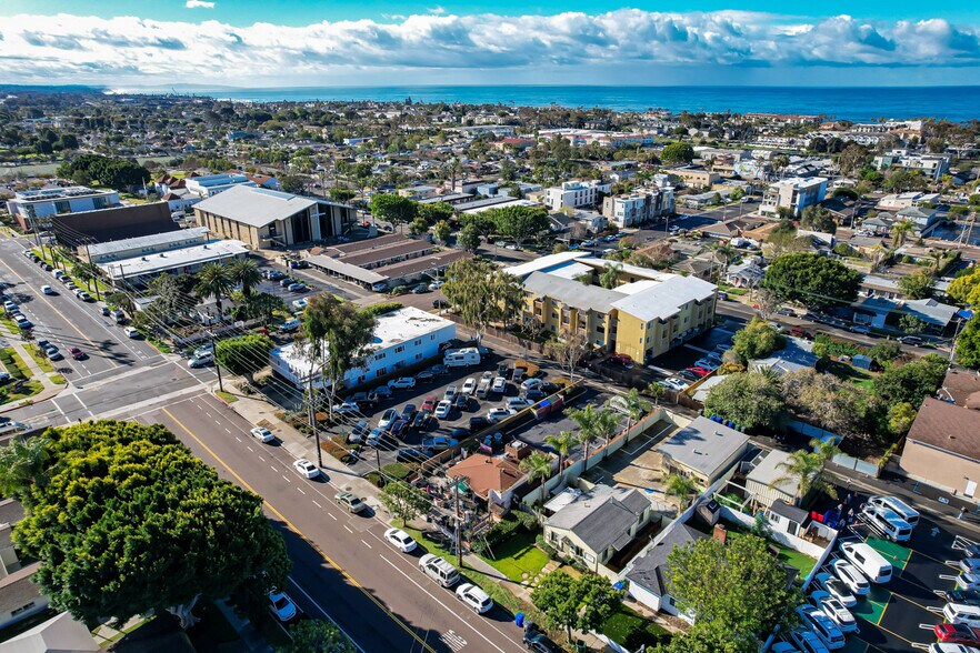 3055 Harding St, Carlsbad, CA à vendre - Photo de l’immeuble – Image 3 sur 34