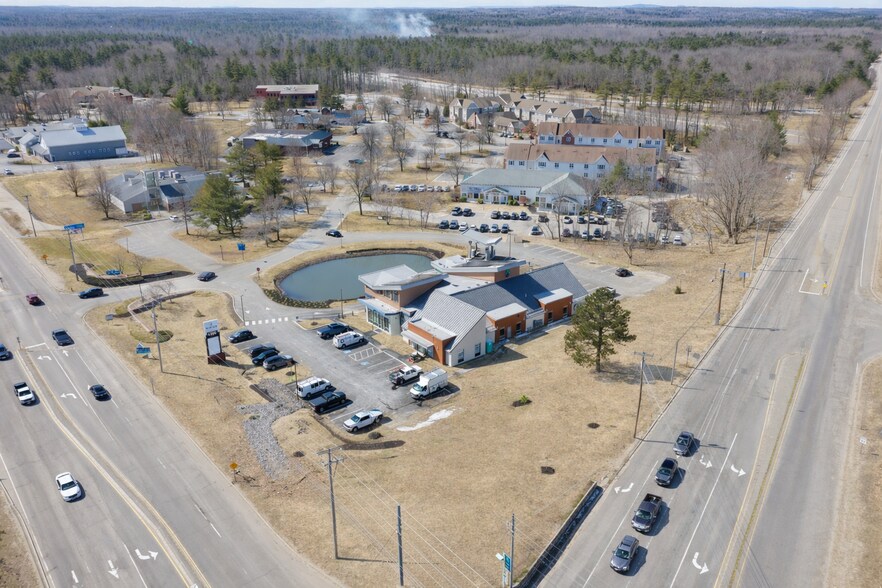 424 Payne Rd, Scarborough, ME à louer - Photo de l’immeuble – Image 2 sur 6