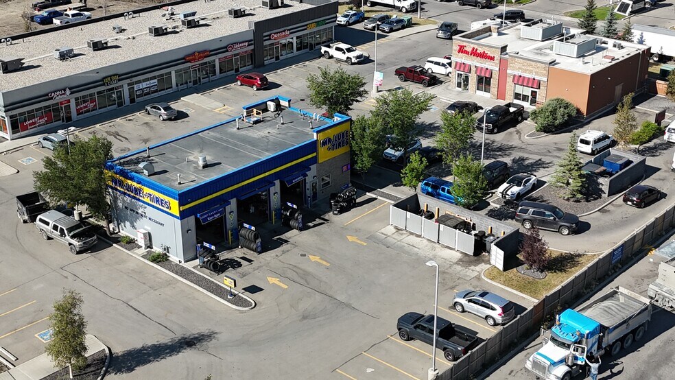 10822 50 St SE, Calgary, AB à louer - Photo de l’immeuble – Image 3 sur 3