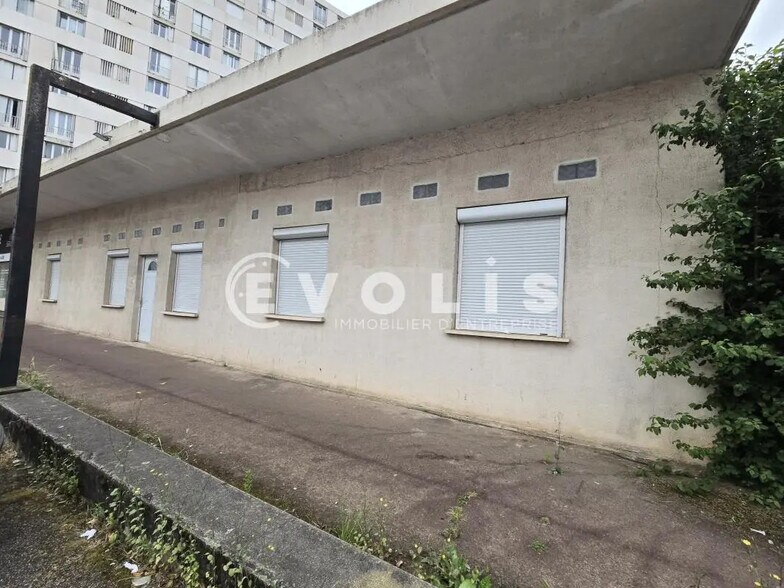Bureau dans Longjumeau à vendre - Photo de l’immeuble – Image 1 sur 7