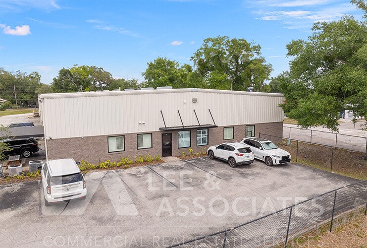 6524 All American Blvd, Orlando, FL à louer - Photo de l’immeuble – Image 3 sur 14
