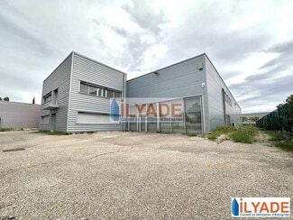 Plus de détails pour 434 Chemin De Saint Martin, Pertuis - Industriel/Logistique à louer