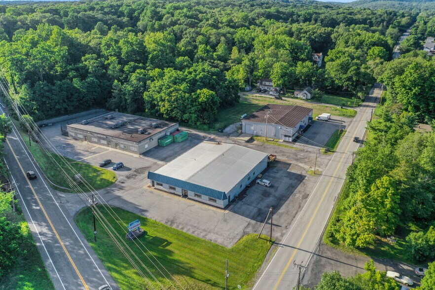 230 N Plank Rd, Newburgh, NY à vendre - Photo de l’immeuble – Image 3 sur 10