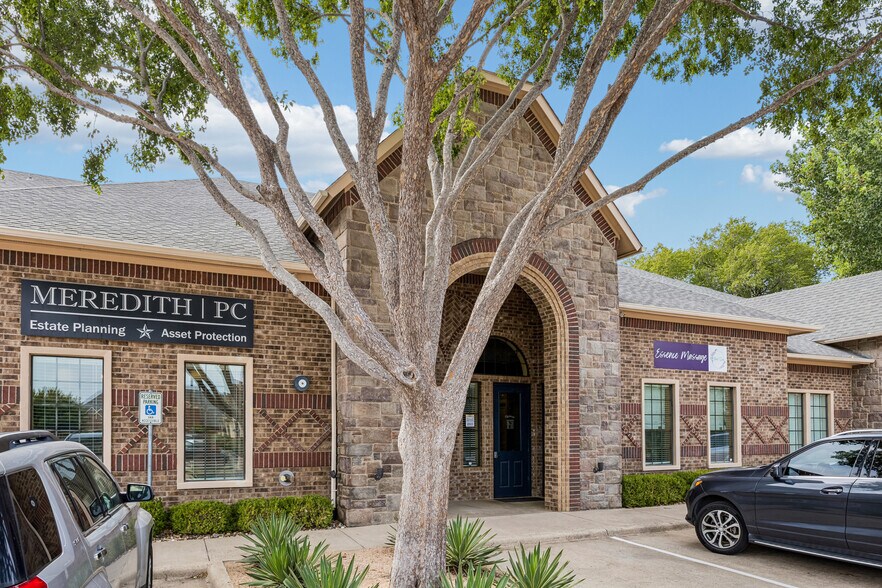 4325 Windsor Centre Trl, Flower Mound, TX à louer - Photo de l’immeuble – Image 3 sur 6