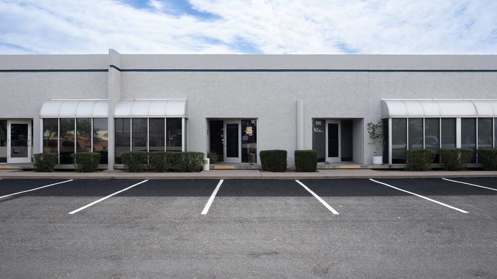 2235 W 1st St, Tempe, AZ à louer - Photo de l’immeuble – Image 2 sur 7