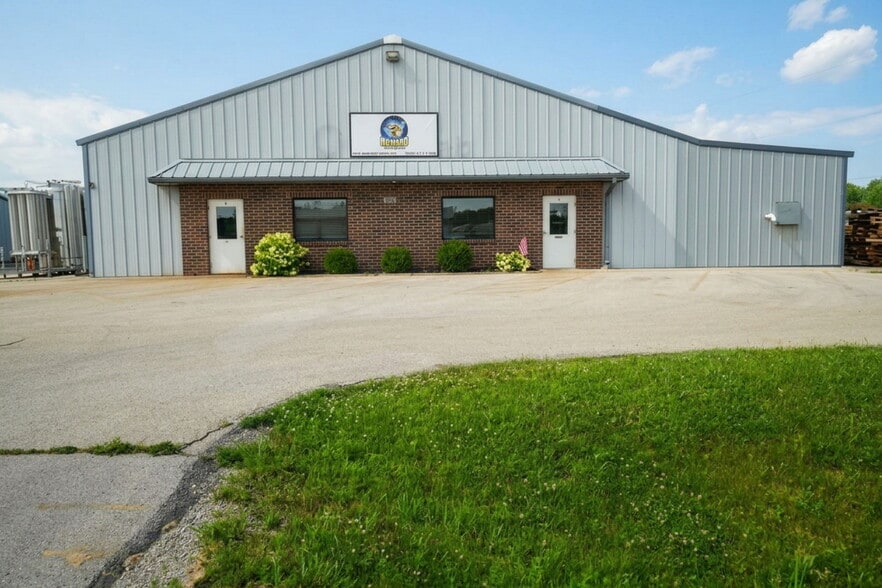2360 O'Connor Rd, Howard, WI à vendre - Photo principale – Image 1 sur 5