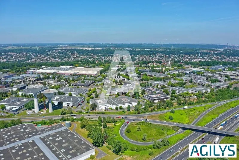 12 Avenue Du Québec, Villebon-sur-Yvette à louer - Photo de l’immeuble – Image 3 sur 7