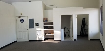 145 N Sierra Madre Blvd, Pasadena, CA à louer Photo intérieure– Image 1 sur 7