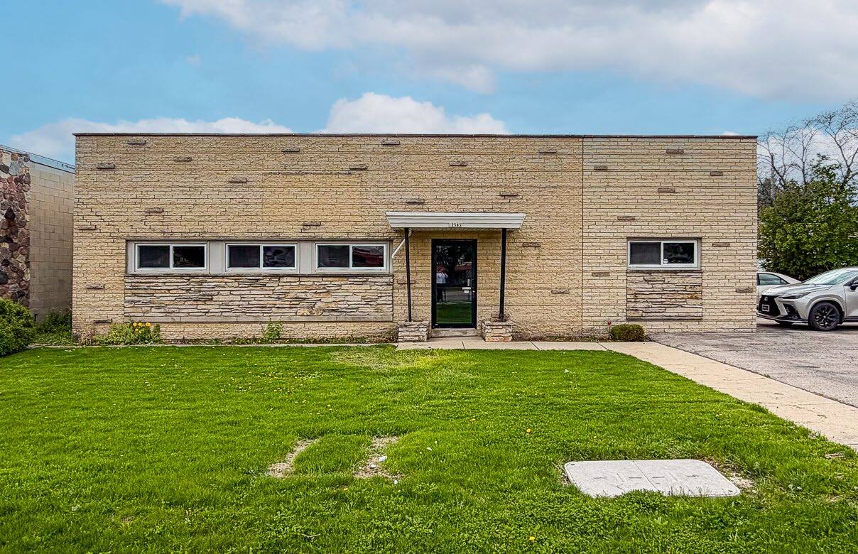 12565 W Lisbon Rd, Brookfield, WI à vendre Photo principale– Image 1 sur 4
