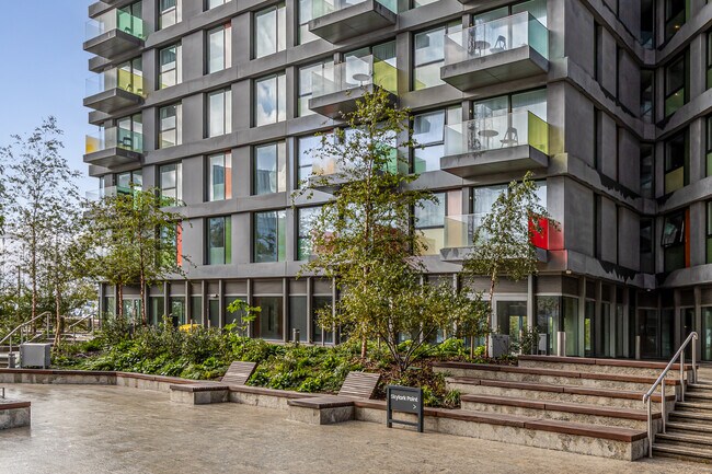 Plus de détails pour 3 Glade Walk, Londres - Bureau, Local commercial à louer