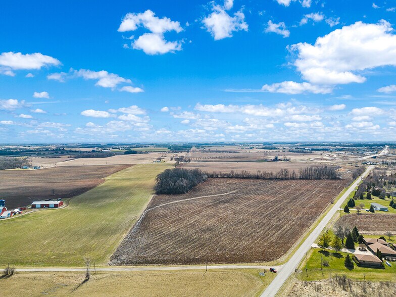 Waupun Rd, Oshkosh, WI à vendre - Photo de l’immeuble – Image 2 sur 6