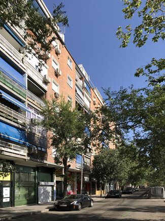 Plus de détails pour Calle de Manuel Ferrero, 5, Madrid - Logement à vendre