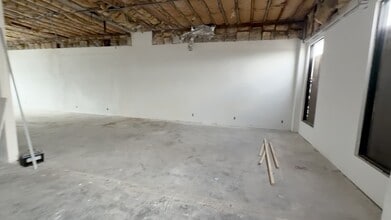 11934-11940 Aviation Blvd, Inglewood, CA à louer - Vidéo sur l’annonce professionnelle