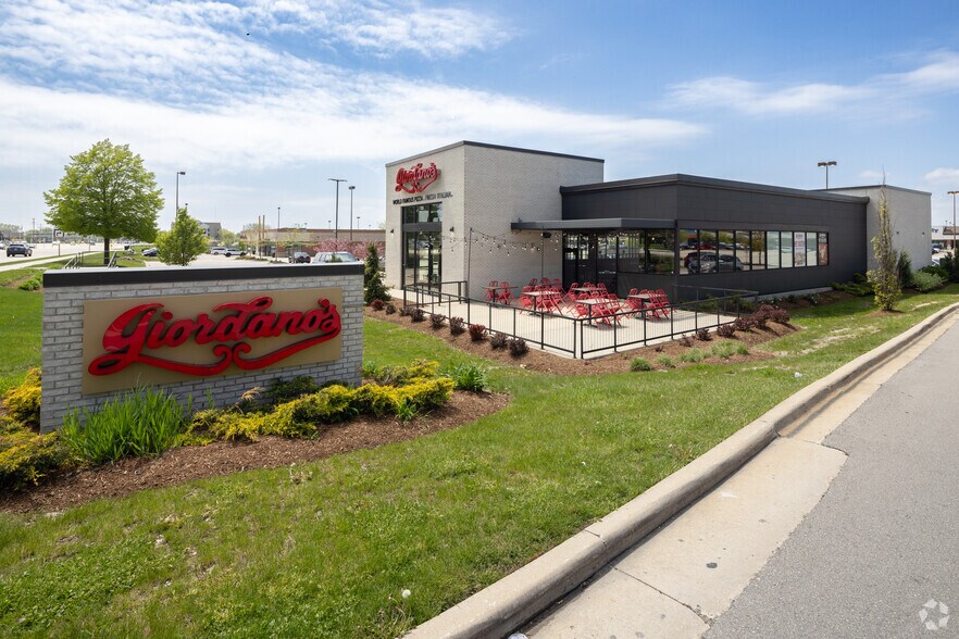 7120 Green Bay Rd, Kenosha, WI à louer - Photo de l’immeuble – Image 2 sur 10