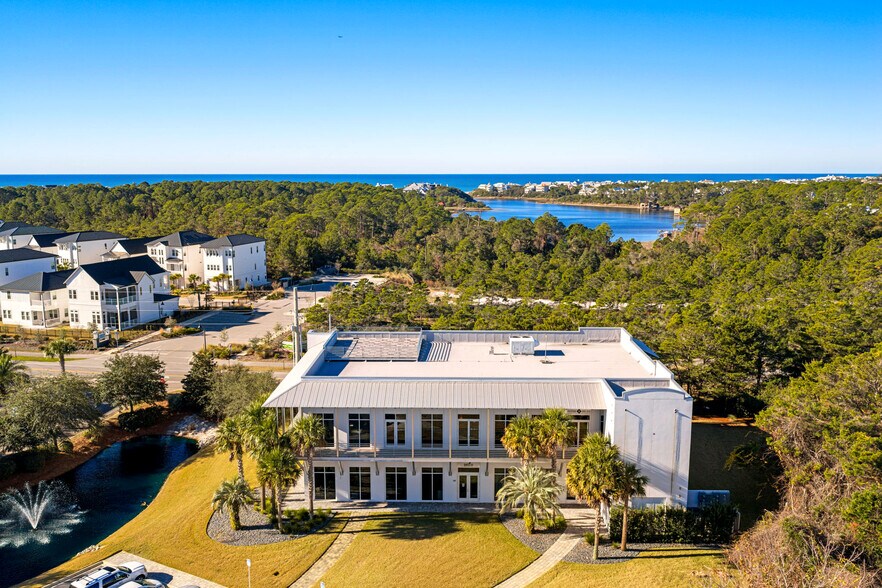 2930 W County Highway 30A, Santa Rosa Beach, FL à louer - Photo de l’immeuble – Image 3 sur 25