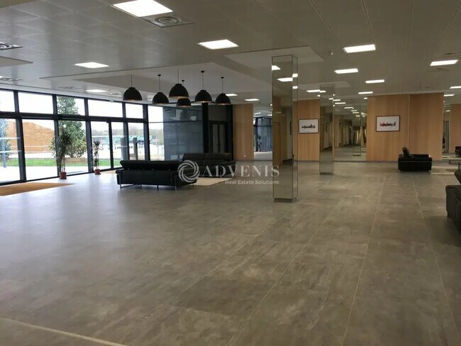 Plus de détails pour Bureau à louer