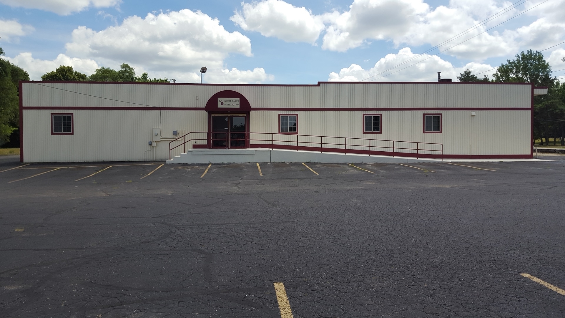 1510 W High St, Mount Pleasant, MI à vendre Photo principale– Image 1 sur 11