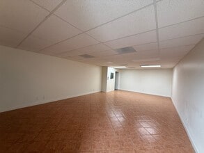 753-759 S Fetterly Ave, Los Angeles, CA à louer Photo intérieure– Image 1 sur 1