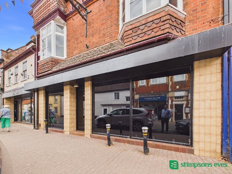 31 High St, Milton Keynes à louer - Photo de l’immeuble – Image 1 sur 5