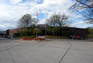 Plus de détails pour 23409 Industrial Park Ct, Farmington Hills, MI - Local d'activités à louer