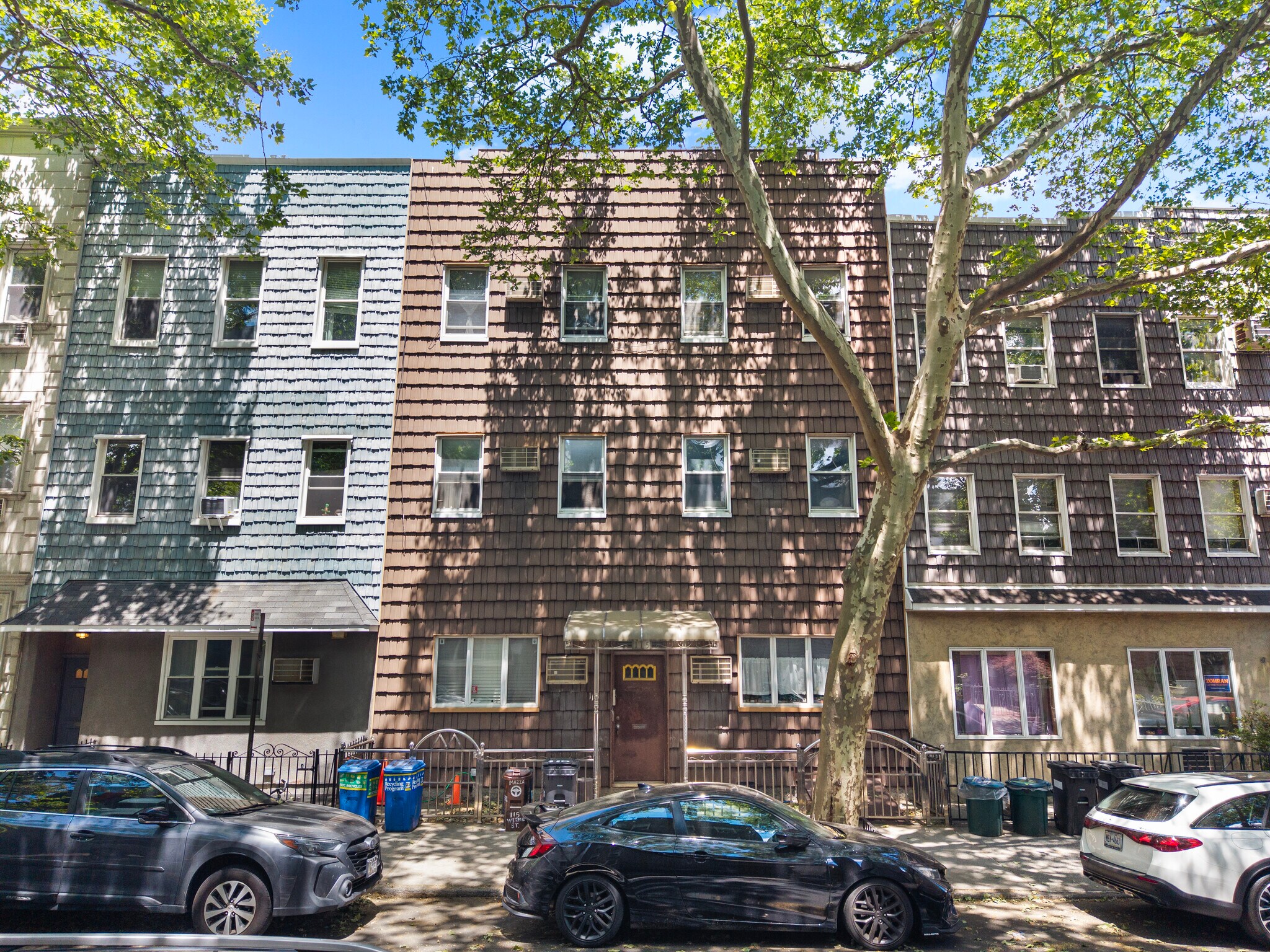115 Withers St, Brooklyn, NY à vendre Photo de l’immeuble– Image 1 sur 16