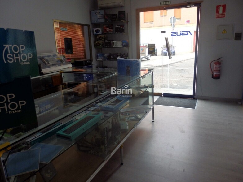 Local commercial dans Córdoba, Córdoba à vendre - Photo de l’immeuble – Image 3 sur 23