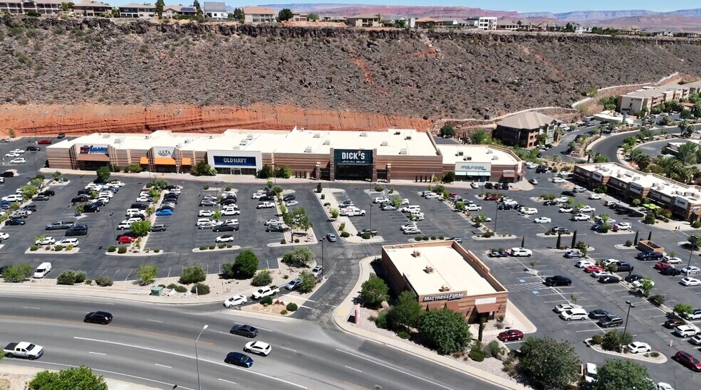 100 S River Rd, St George, UT à louer - Photo de l’immeuble – Image 2 sur 6