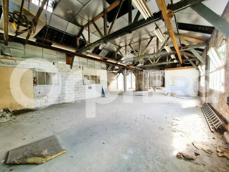 Local d'activités dans Soissons à vendre - Photo de l’immeuble – Image 2 sur 5