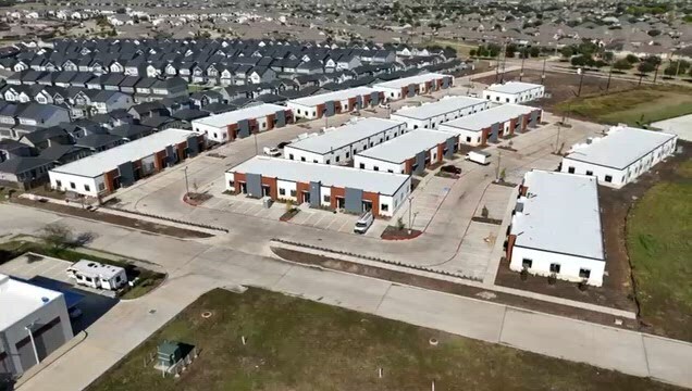 5151 Meadow Ranch Pky, Richmond, TX à vendre - Vidéo sur l’annonce professionnelle – Image 2 sur 9