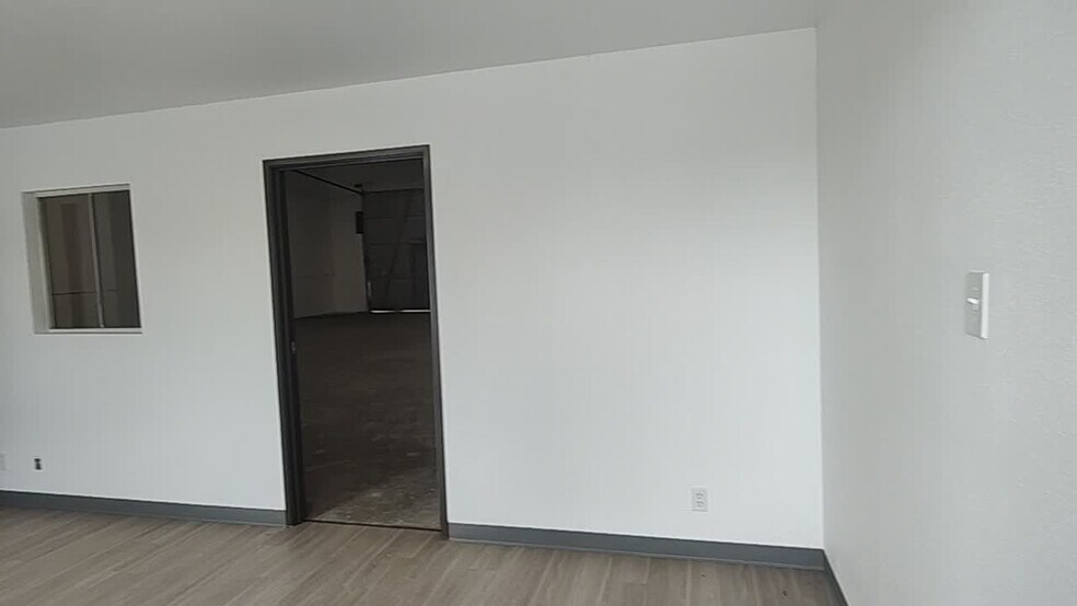 651 S Palm St, La Habra, CA à louer - Vidéo sur l’annonce professionnelle – Image 2 sur 7