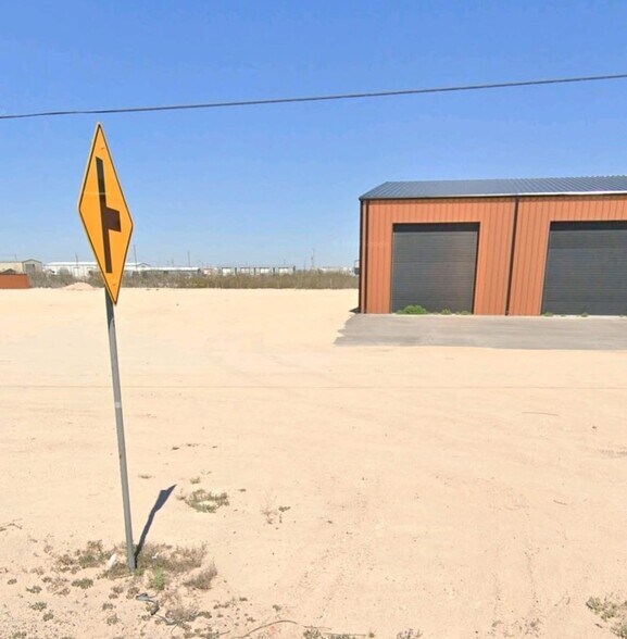 13810 W I-20, Odessa, TX à louer - Photo de l’immeuble – Image 3 sur 5