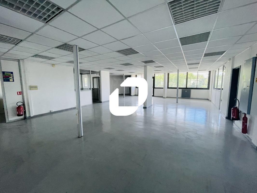 Bureau dans Melun à vendre Photo intérieure– Image 1 sur 4