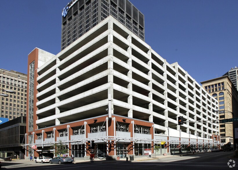 219 N 7th St, Saint Louis, MO à louer - Photo de l’immeuble – Image 1 sur 3