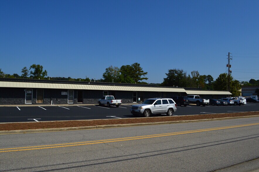 1020-1042 Commerce Blvd, Pelham, AL à louer - Photo de l’immeuble – Image 3 sur 5