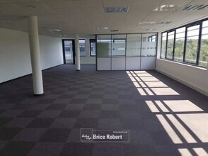 Bureau dans Saint-Priest à louer Photo intérieure– Image 1 sur 7