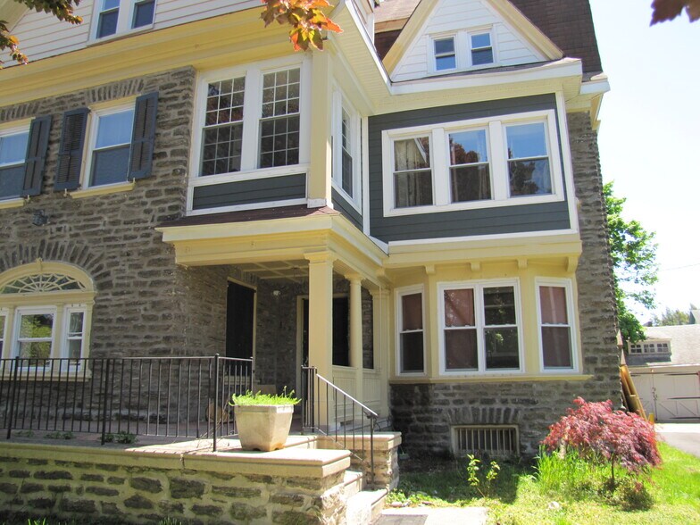 144 W Washington Ln, Philadelphia, PA à vendre - Photo de l’immeuble – Image 3 sur 24
