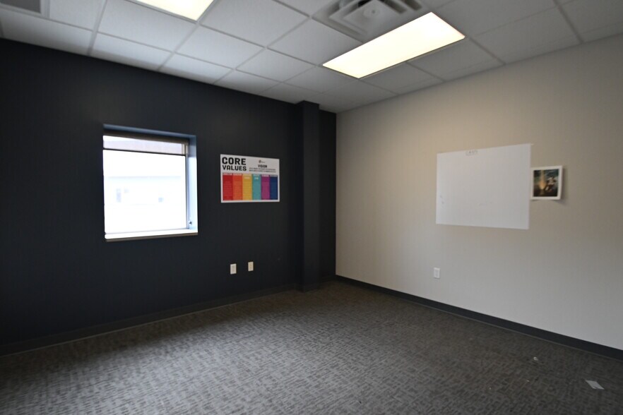 1501 21st Ave N, Fargo, ND à louer - Photo de l’immeuble – Image 3 sur 20