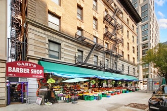 2451-2459 Broadway, New York, NY à louer Photo de l’immeuble– Image 1 sur 6