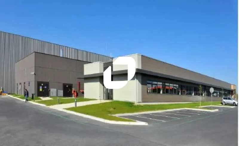 18 Avenue Joseph Paxton, Ferrières-en-Brie à louer Photo de l’immeuble– Image 1 sur 7