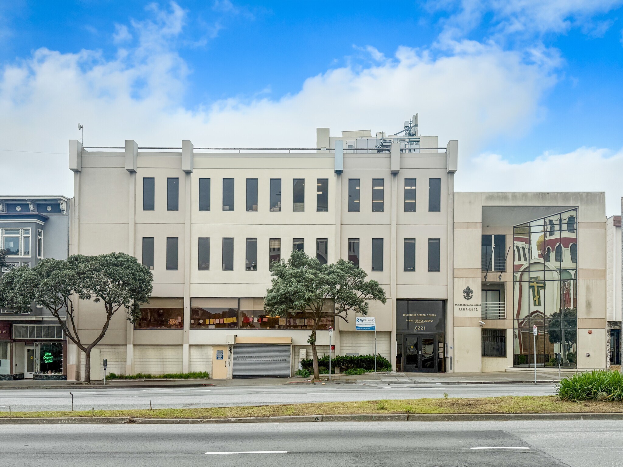 6221 Geary Blvd, San Francisco, CA à vendre Photo principale– Image 1 sur 9