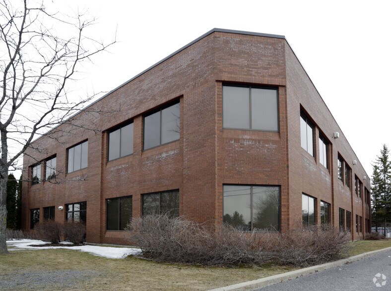 65 Auriga Dr, Ottawa, ON à louer - Photo de l’immeuble – Image 2 sur 4