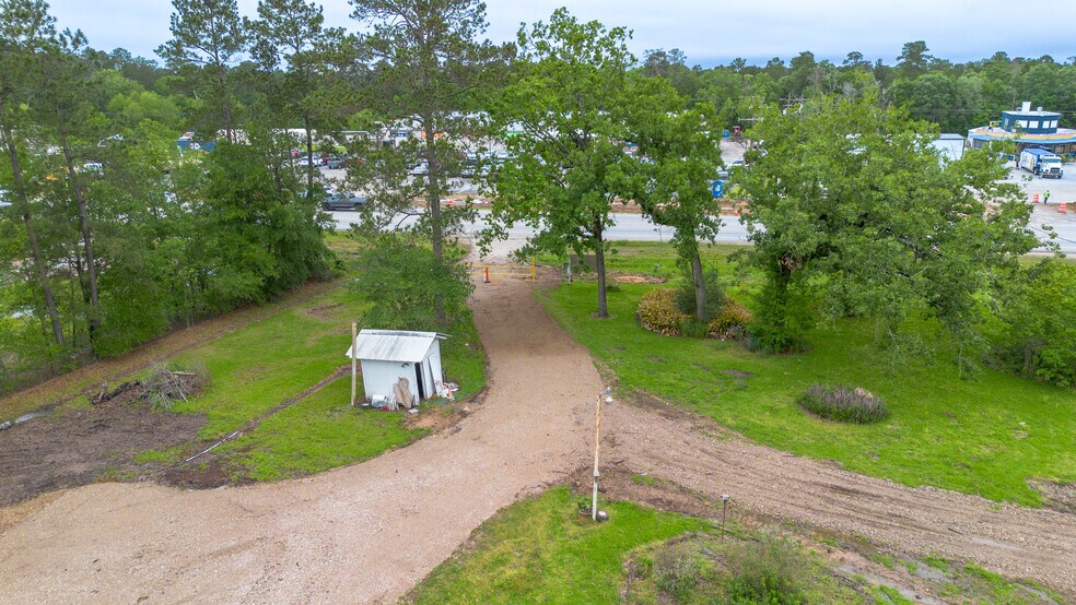 13040 Highway 105 E, Conroe, TX à vendre - Photo de l’immeuble – Image 2 sur 25
