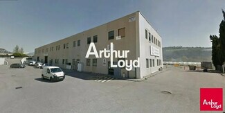 Plus de détails pour Local d'activités à louer