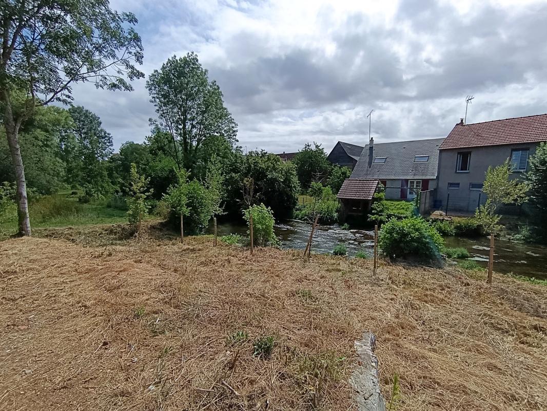 Terrain dans Thivars à vendre Photo de l’immeuble– Image 1 sur 5