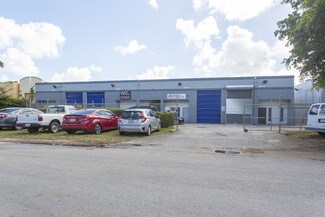 Plus de détails pour 2640-2666 W 79th St, Hialeah, FL - Industriel/Logistique à louer
