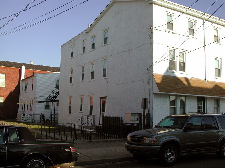 301-303 Lafayette St, Bristol, PA à vendre - Photo de l’immeuble – Image 3 sur 4