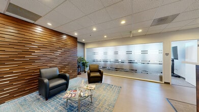 5901 W Century Blvd, Los Angeles, CA à louer Numérisation 3D Matterport– Image 1 sur 6