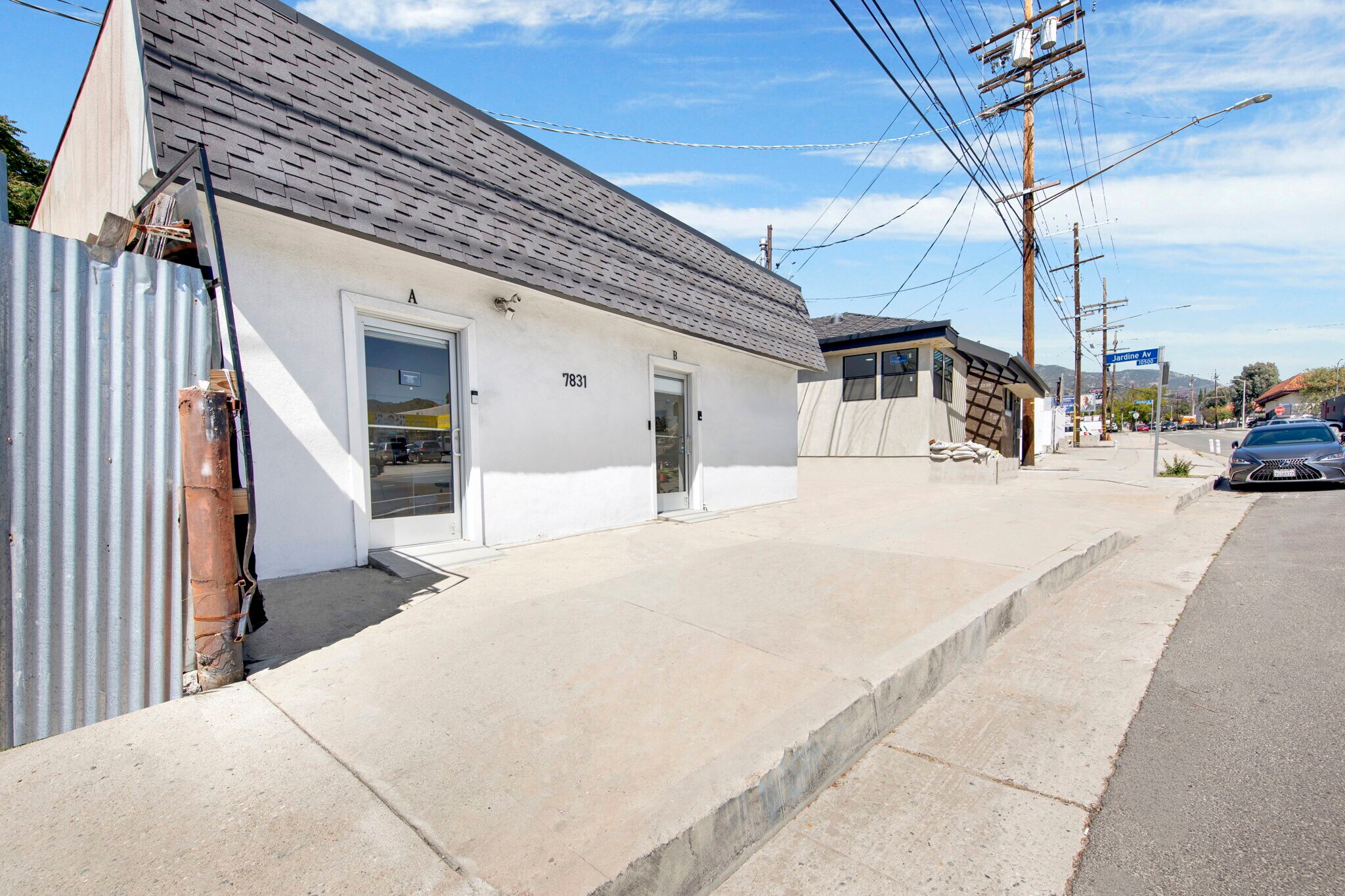 7831 Foothill Blvd, Sunland, CA à vendre Photo principale– Image 1 sur 17